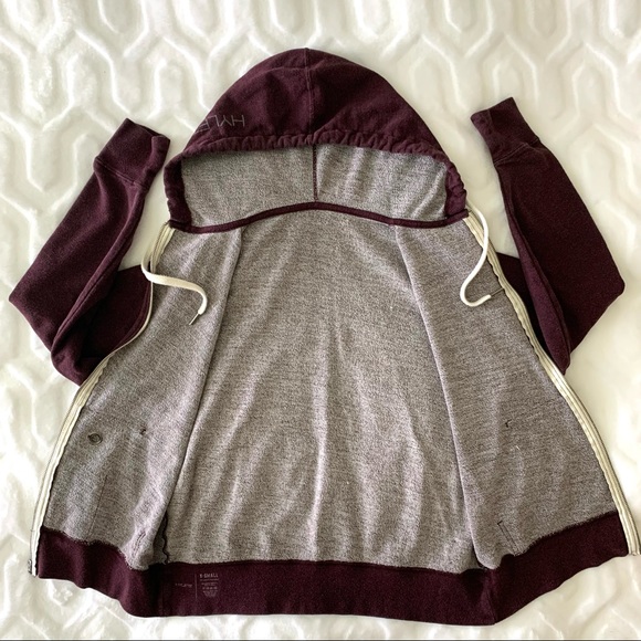 HYLETE Medallion Hoodie - Picture 15 of 16